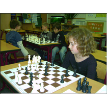 Übungsstunde der Schach-AG in der 2. GS 